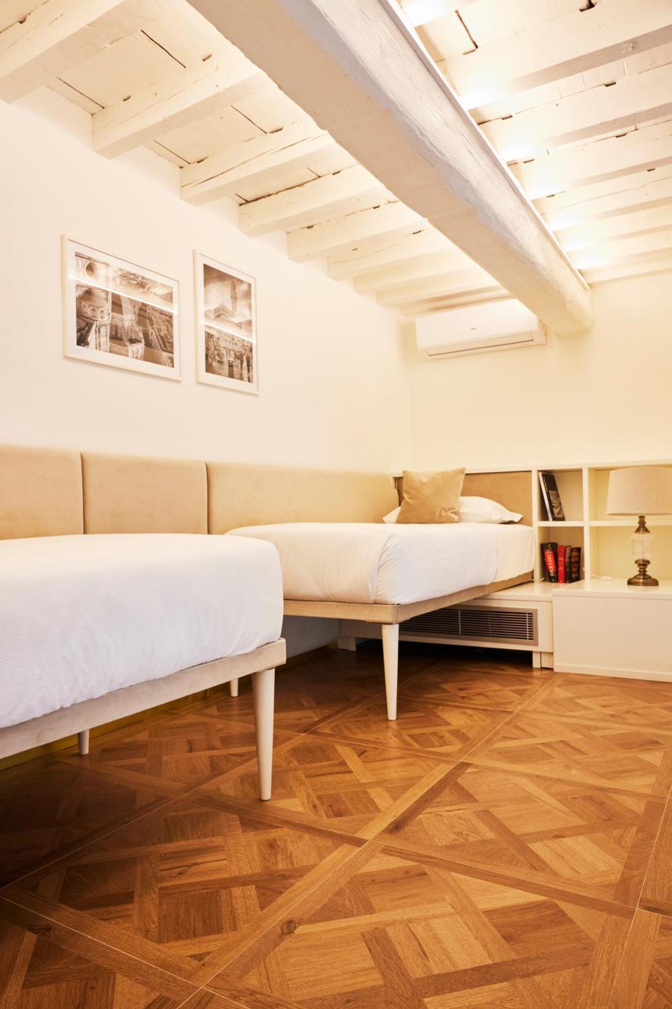 Suite Residenza Quartieri Storici Duomo Florenz Exterior foto